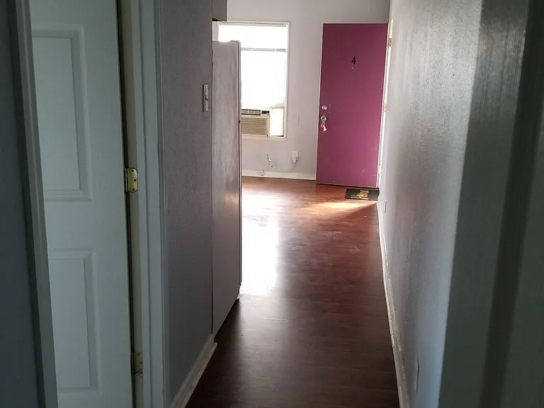 451 Eleanor Ave #4 — Photo 8