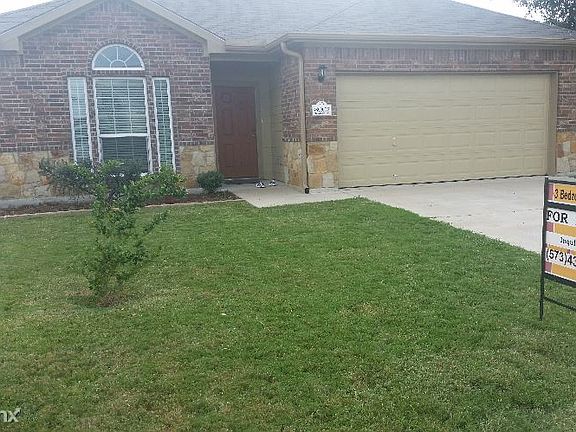4th image of 8003 Woodbury Dr