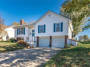 6819 T Gabbert Dr, Liberty, MO 64068