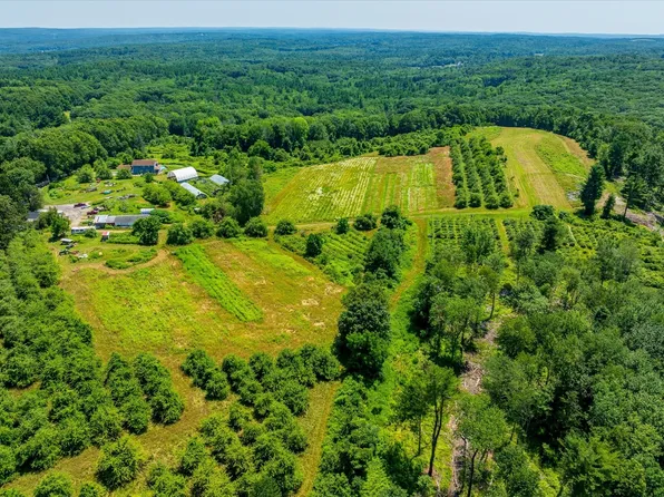 13L Turner Rd, Charlton, MA 01507