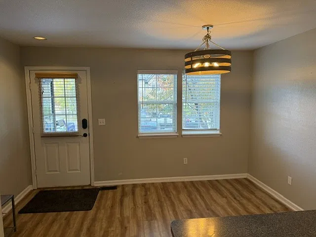 3 bed, 1800 sqft, $3,500 — Photo 3