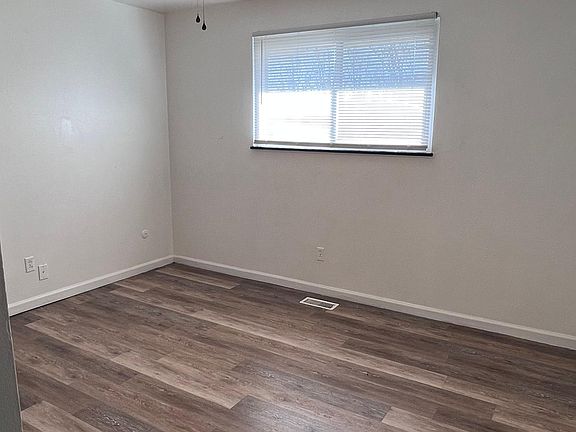 5th image of 2883 Benchwood Dr #2883