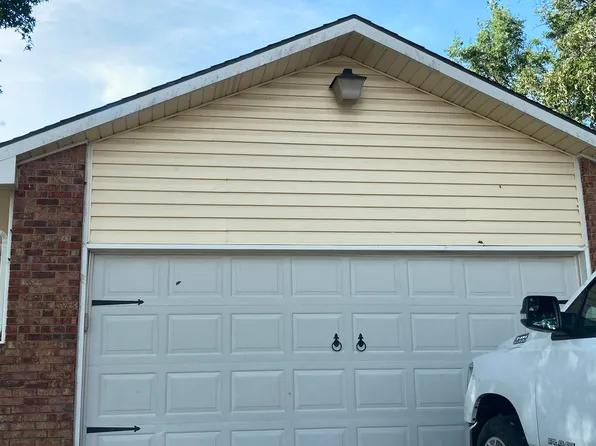 1719 E Denver Dr, Wichita, KS 67219