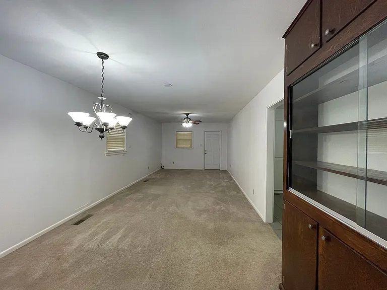 3713 Noble Dr — Photo 8