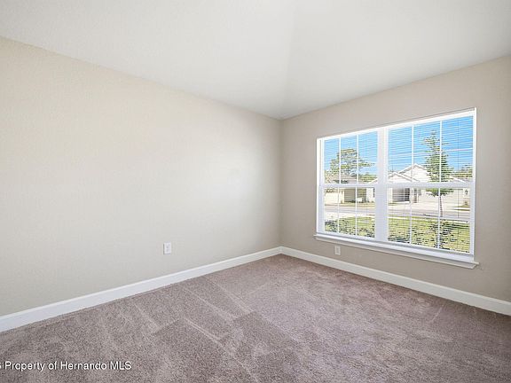 5th image of 5524 Ocean Breeze Dr