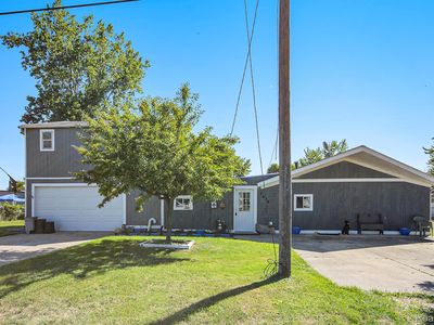 7434 Dyke Rd, Algonac, MI, 48001