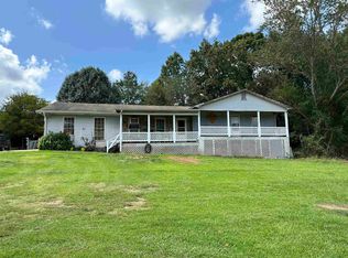 64 Shady Ln, Newnan, GA 30263