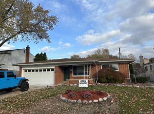 33852 Shelley Lynne Dr, Sterling Heights, MI 48312