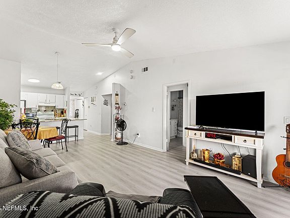 5th image of 3270 RICKY Drive #1302