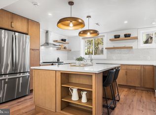 8508 Crowley Pl, Alexandria, VA