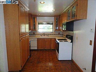 5th image of 3239 San Pablo Way