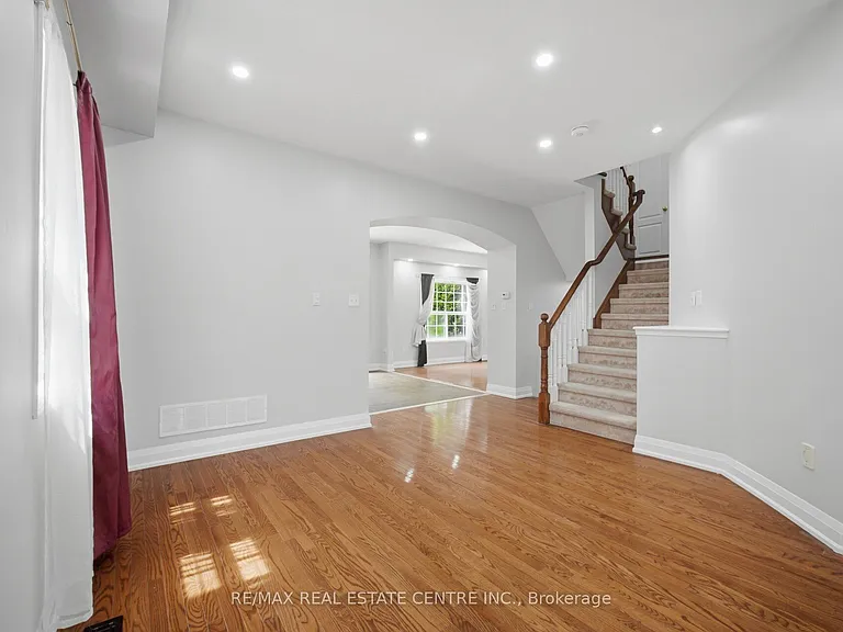 3857 Brinwood Gate #UPPER LEVEL — Photo 11