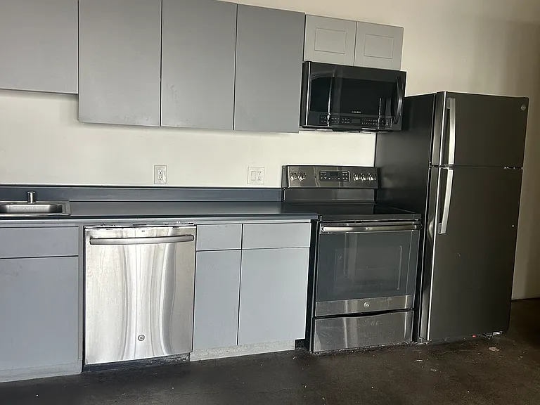 2404 Wilshire Blvd #11D — Photo 14