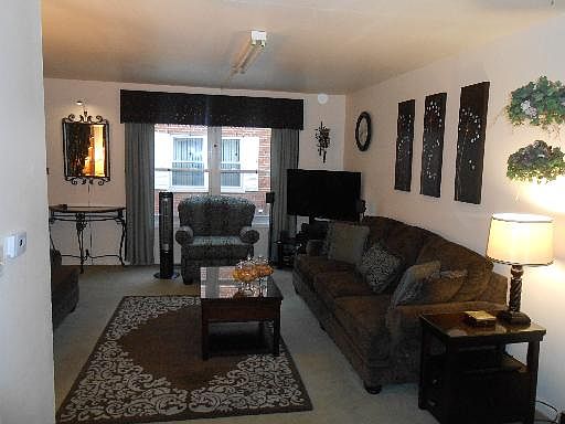 2nd image of 1733 W Farwell Ave #C