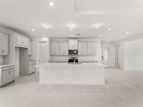5th image of 10129 SW Carnelian Street