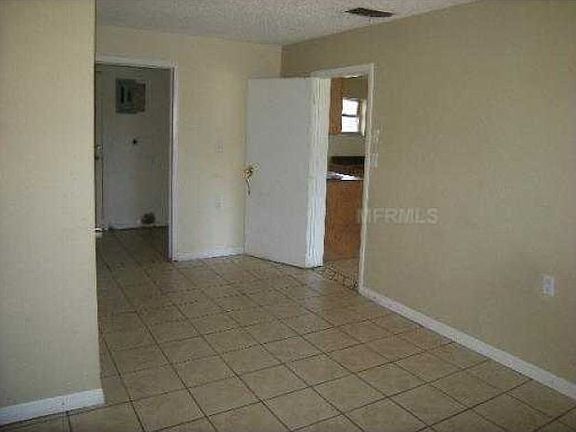 4th image of 1309 Louisiana Ave