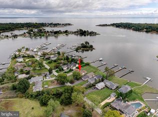 8107 Ventnor Rd, Pasadena, MD 21122