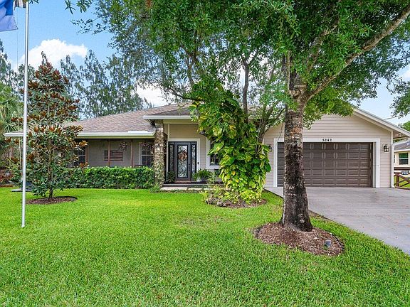 3rd image of 5242 NW North Piper Circle