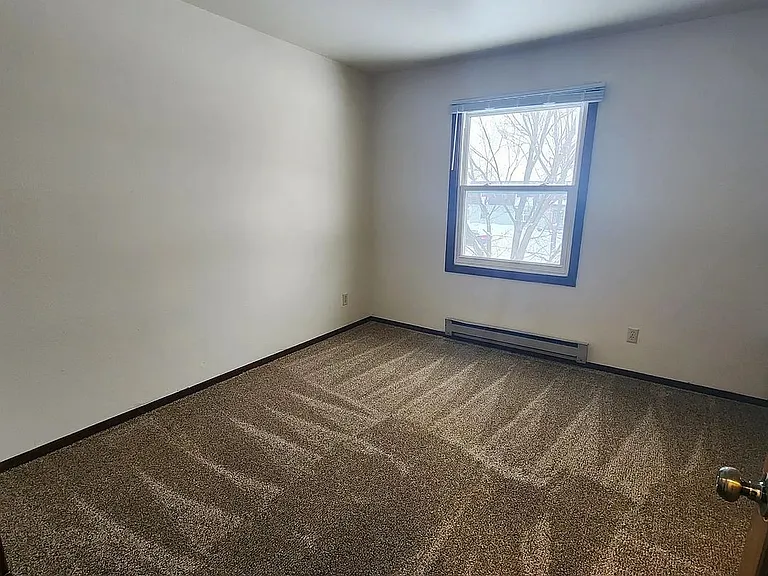 1117 Imperial Cir — Photo 10