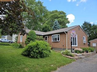 60 Deepwood Dr, Waterbury, CT 06708
