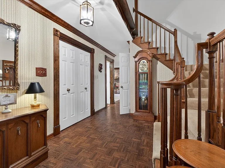 1544 Horseshoe Ridge Rd — Photo 3