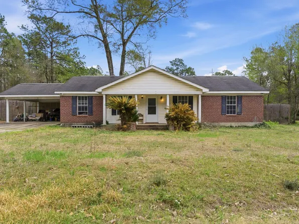 4 Walker St, Lumberton, MS 39455