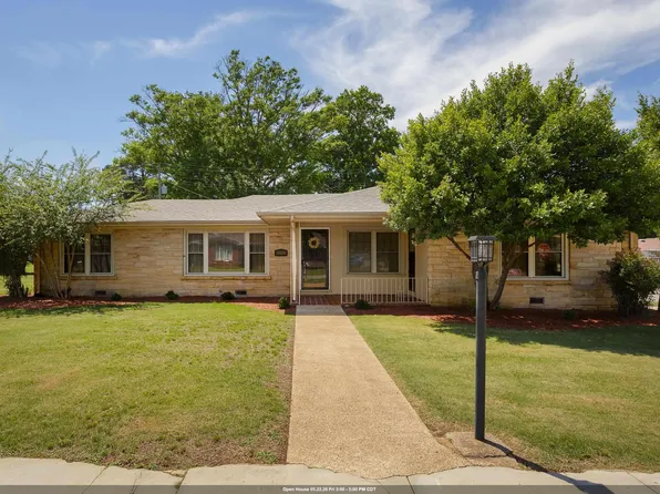 909 N Cave St, Tuscumbia, AL 35674