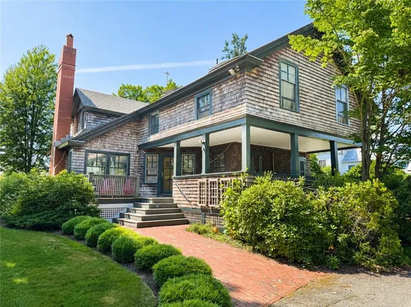 41 Calvert Pl, Jamestown, RI 02835