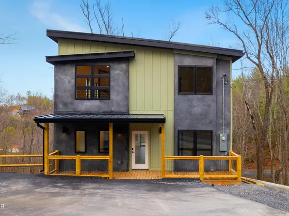 2232 Spurling Rd, Sevierville, TN 37862