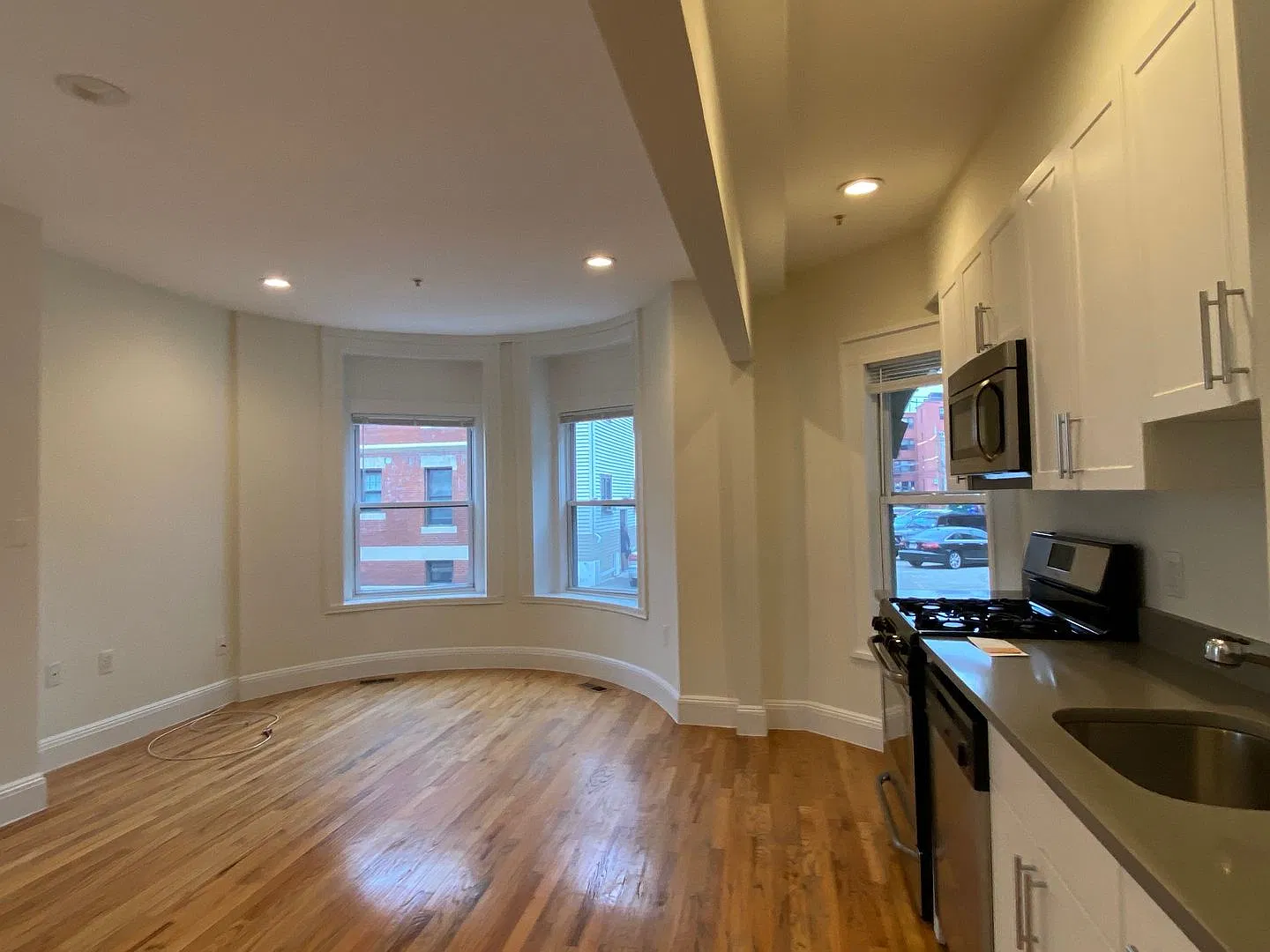 No Fee! Nice, Renovated Allston Studio Available 11/1 — Photo 3
