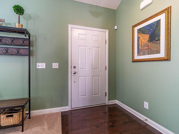 3rd image of 7858 Ashenden Dr