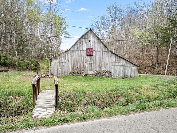 26th image of 1195 Shipman Creek Rd