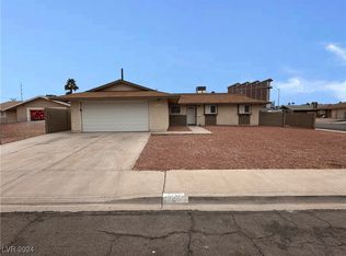 5261 Crater Cir, Las Vegas, NV 89122