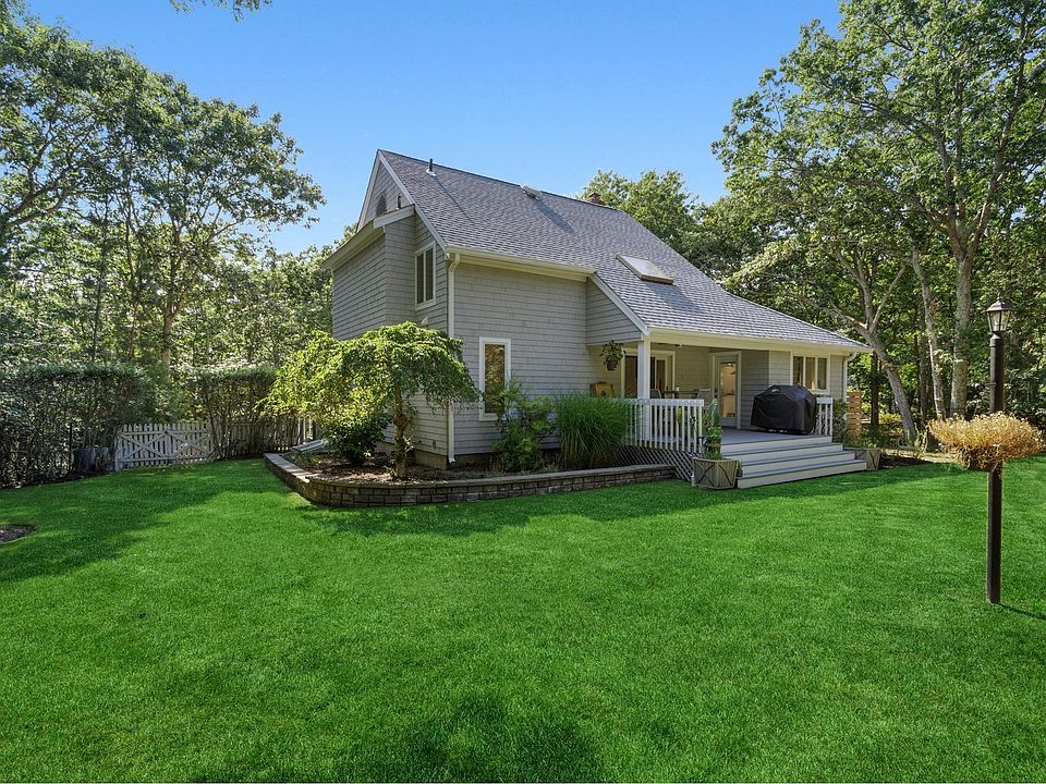 1st image of 10 Larboard Dr