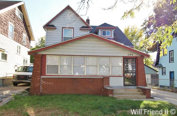 1134 Worden St SE photo 1