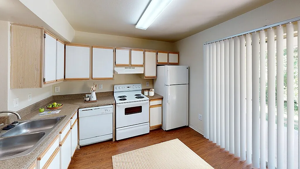 Paradise Oaks Apartments — Photo 2