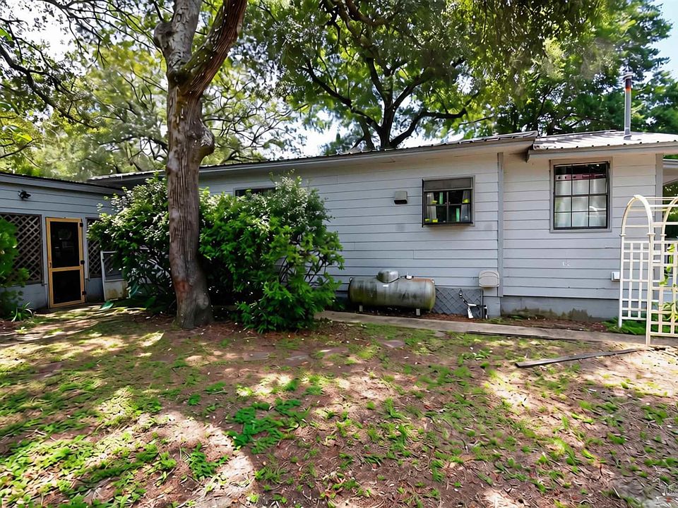 1st image of 3052 Safronia Shores Rd