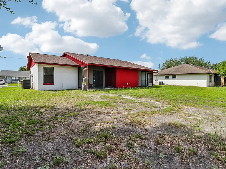 384 Cocoa Ct — Photo 35
