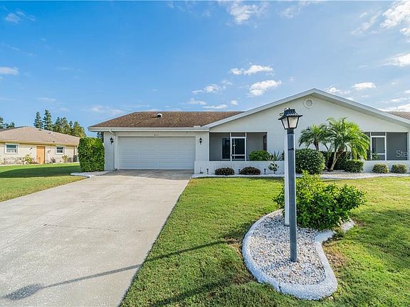 2nd image of 2111 Meadowlark Ln