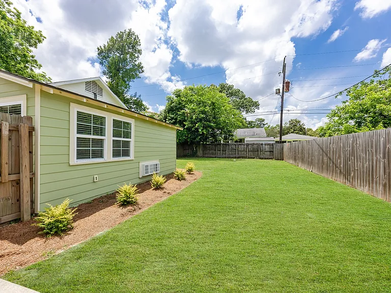 836 Steele Blvd — Photo 24