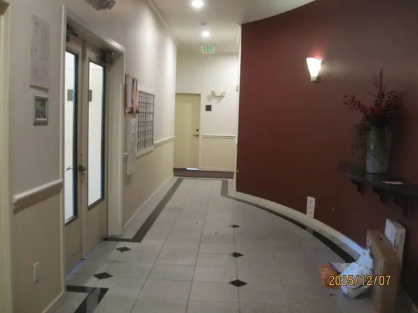 Downtown Mercer Island designed by Roger Newell