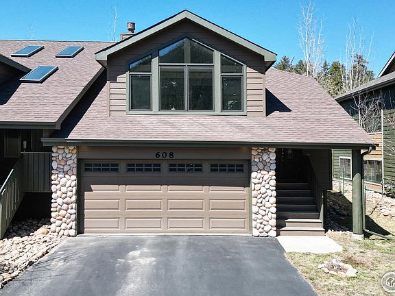 2nd image of 608 Park River Pl