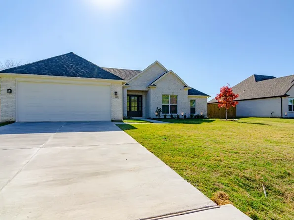 112 Hillcrest Rd, Lake Dallas, TX 75065