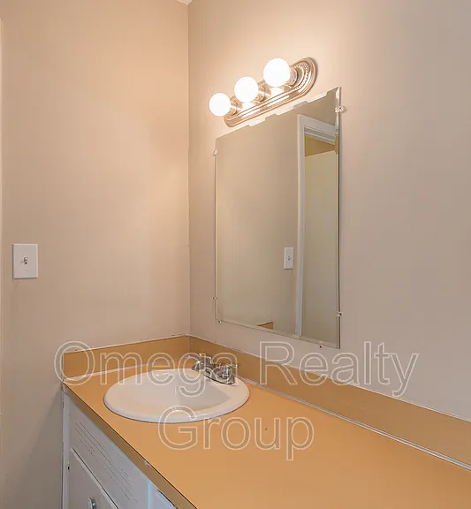 2061 Green Acres Dr — Photo 33