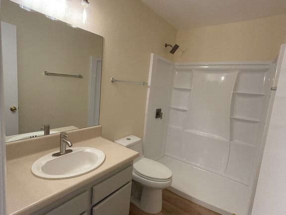 5th image of 2753 Kline Cir APT 4