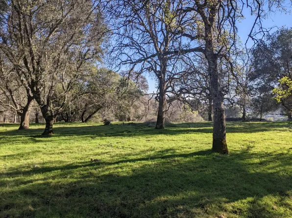 11823 Dolan Harding Rd, Browns Valley, CA 95918