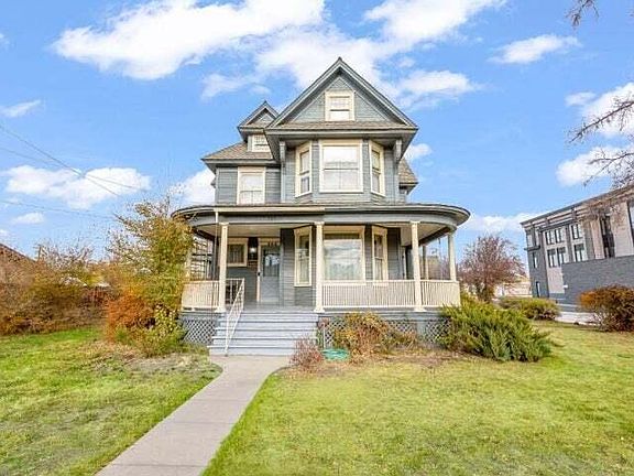 2nd image of 305 W 1st St