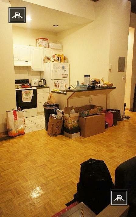 1st image of 21 Saint Marys Ct #1
