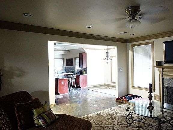 5th image of 917 Park Green Dr