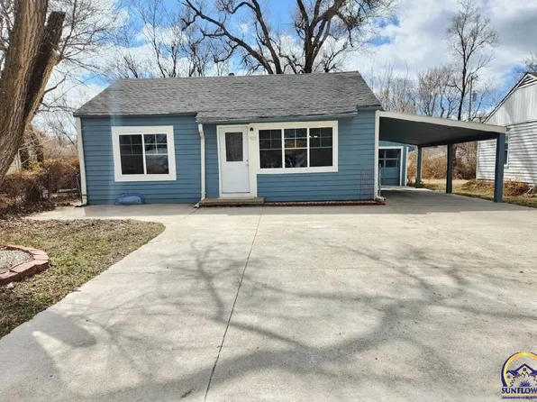 905 SE 33rd St, Topeka, KS 66605